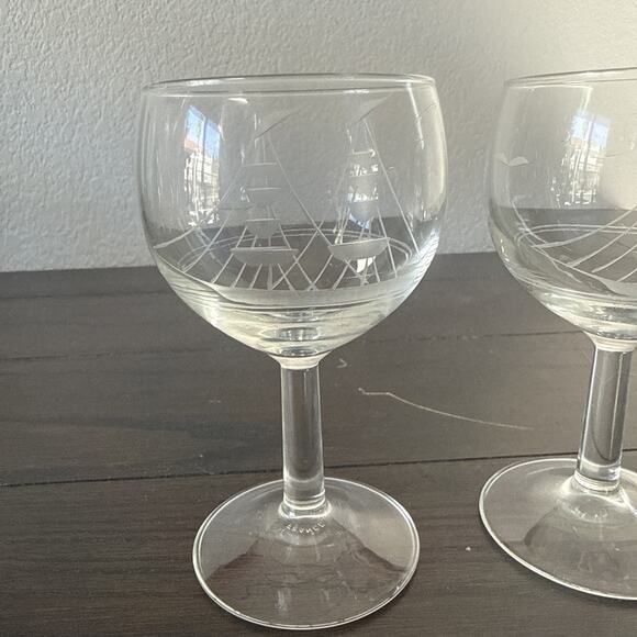 2 Ship Seagulls Etched Wine Glasses France 5" Vintage Nautical Sea Decor Dining - Picture 3 of 7